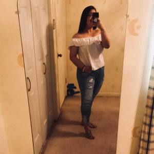 Meet your Posher, Daniela